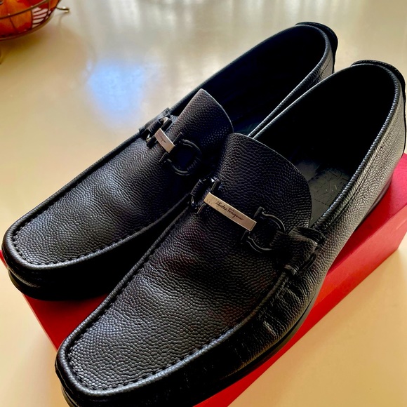 SALVATORE FERRAGAMO Men's Grained Calf Leather Bit Loafer - Picture 4 of 10